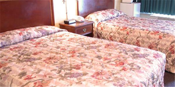 Americas Best Inn Birmingham Airport الغرفة الصورة